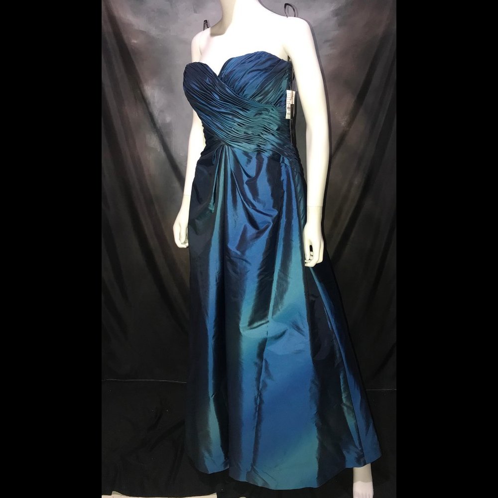 New Camille La Vie Blue Formal Prom Dress Size 8